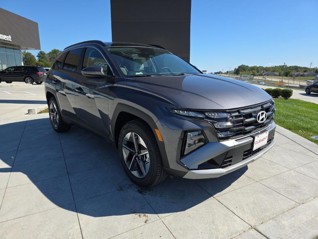 new 2025 Hyundai TUCSON Hybrid car, priced at $31,408