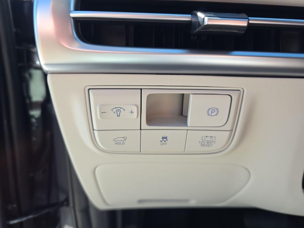 new 2025 Hyundai TUCSON Hybrid car, priced at $31,408