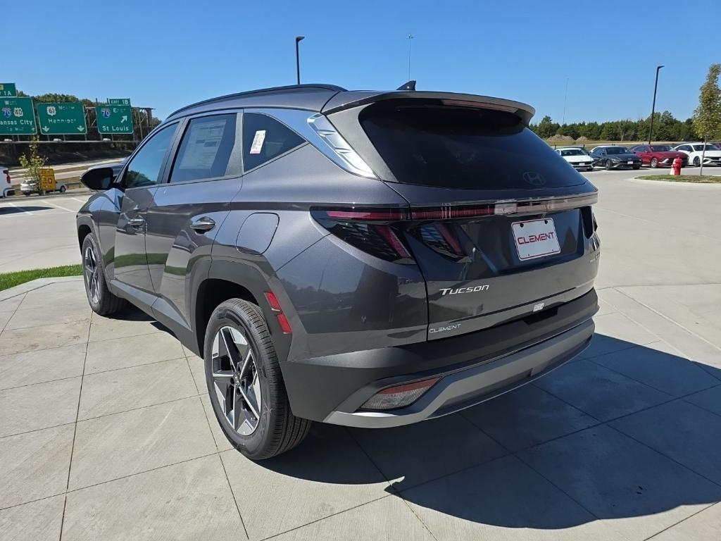 new 2025 Hyundai TUCSON Hybrid car, priced at $31,408