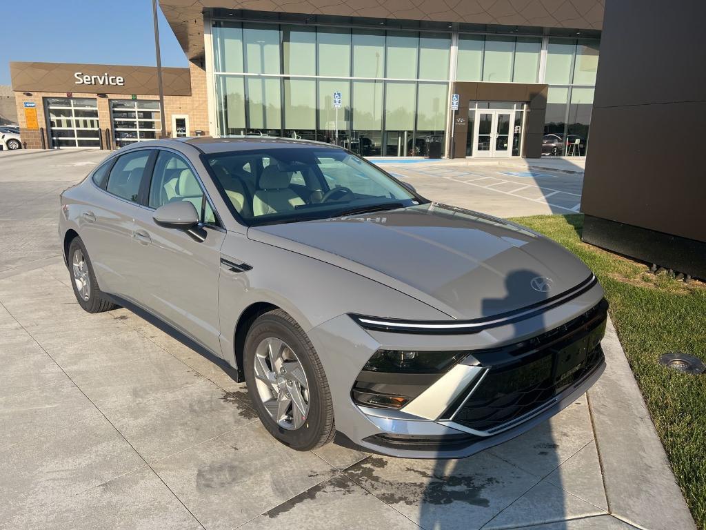 new 2025 Hyundai Sonata car, priced at $26,511