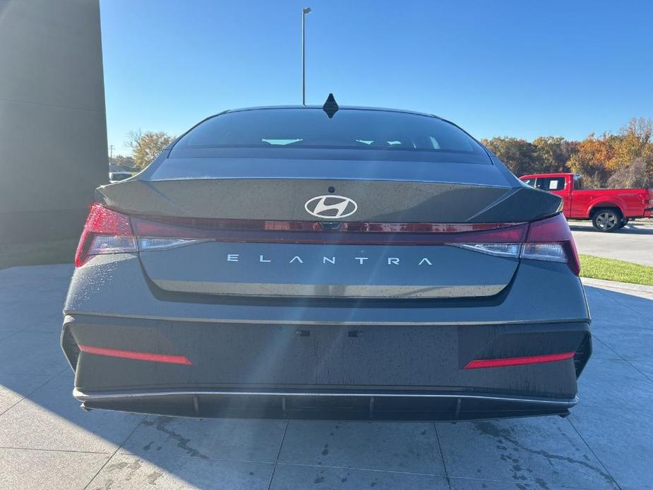 new 2025 Hyundai Elantra car, priced at $22,065