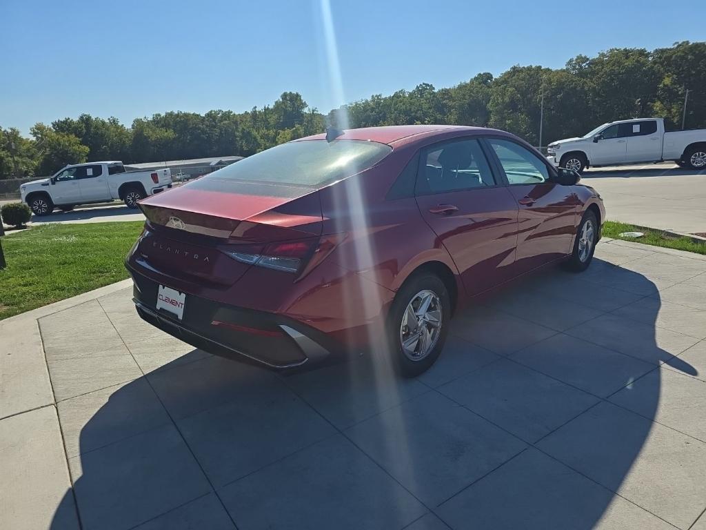 new 2025 Hyundai Elantra car, priced at $21,333