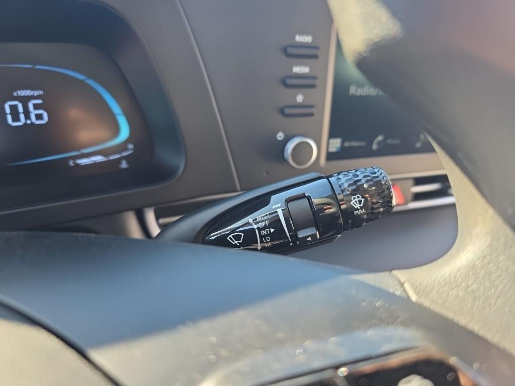 new 2025 Hyundai Elantra car, priced at $21,333