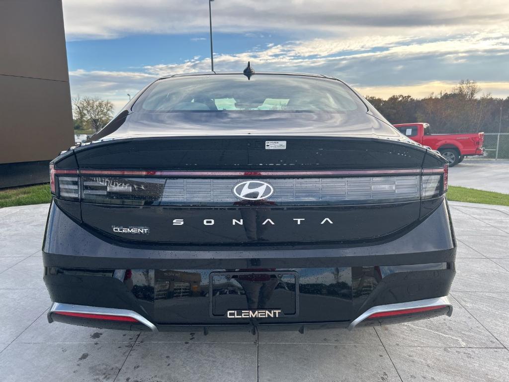 new 2024 Hyundai Sonata car, priced at $29,801