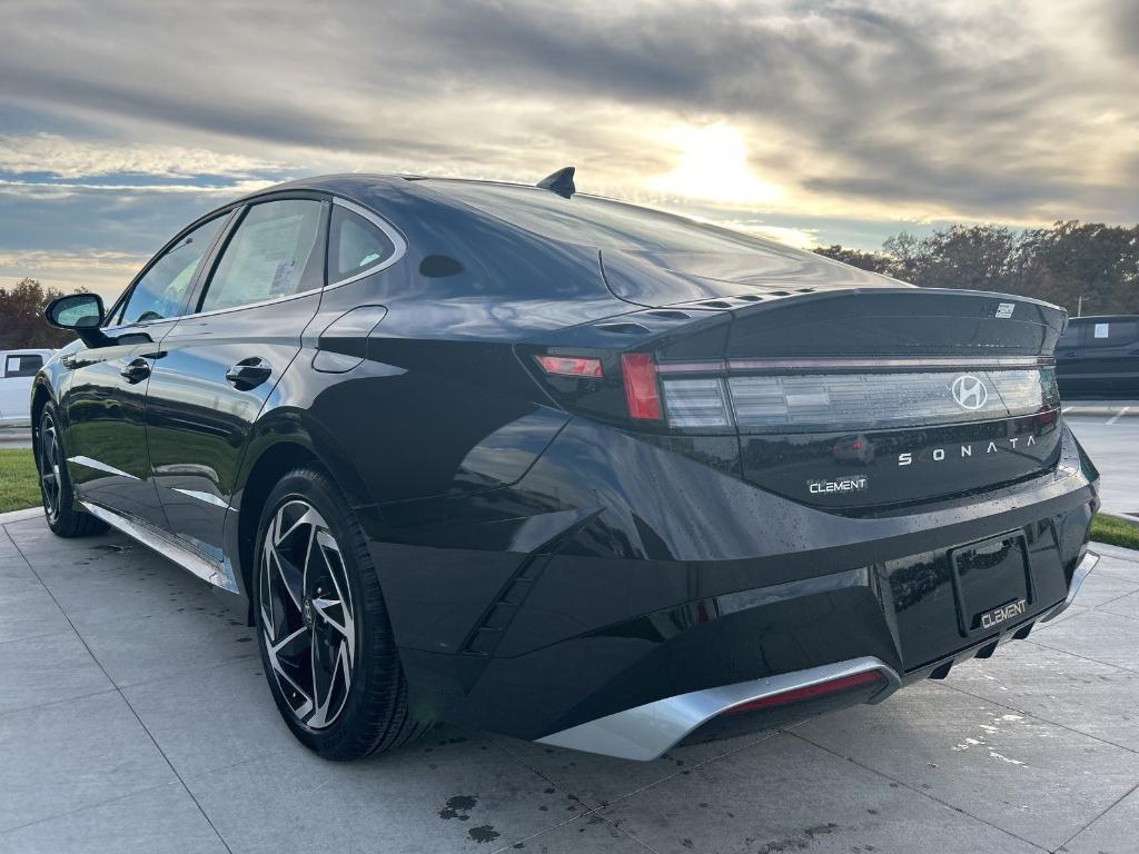 new 2024 Hyundai Sonata car, priced at $29,801