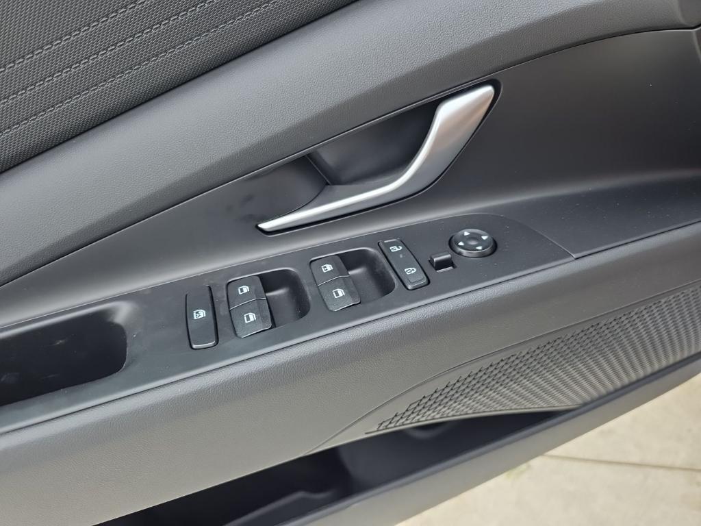 new 2025 Hyundai Elantra car, priced at $21,607