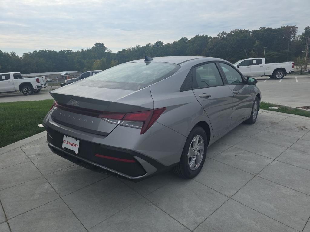 new 2025 Hyundai Elantra car, priced at $21,607