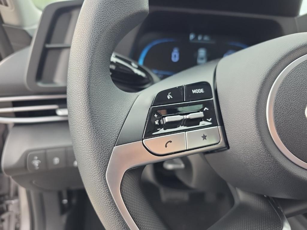 new 2025 Hyundai Elantra car, priced at $21,607