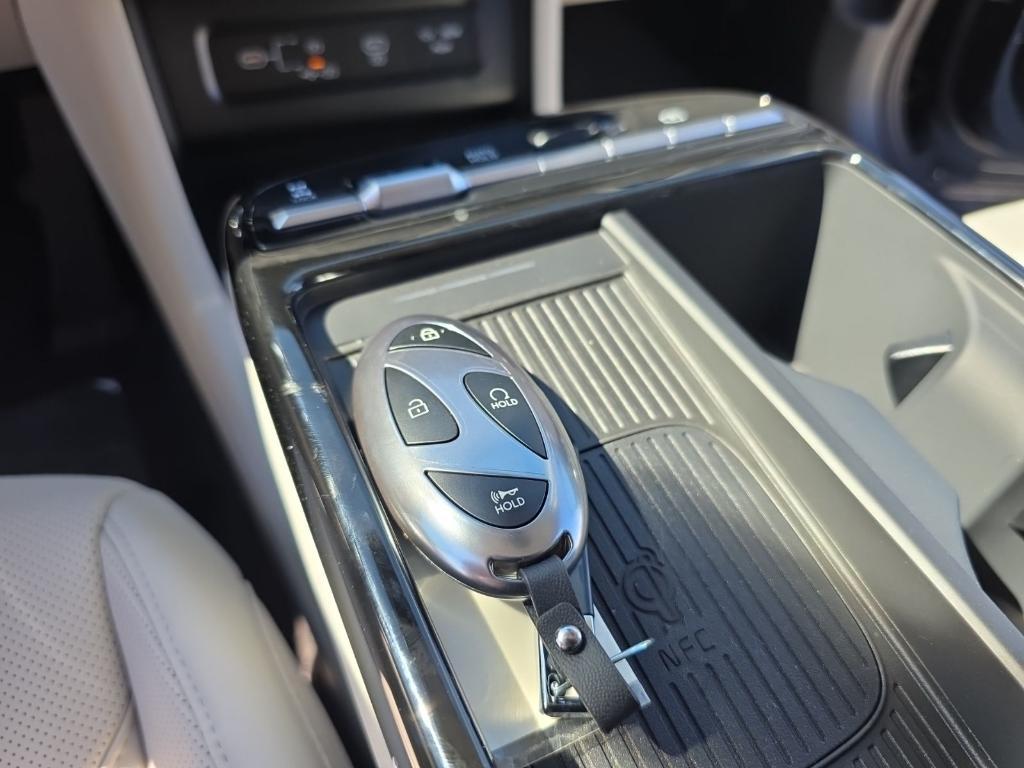 new 2025 Hyundai TUCSON Hybrid car, priced at $31,408