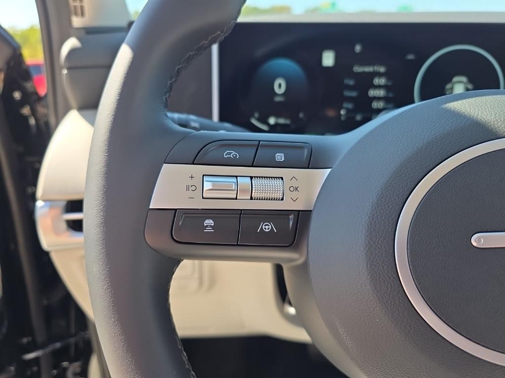 new 2025 Hyundai TUCSON Hybrid car, priced at $31,408