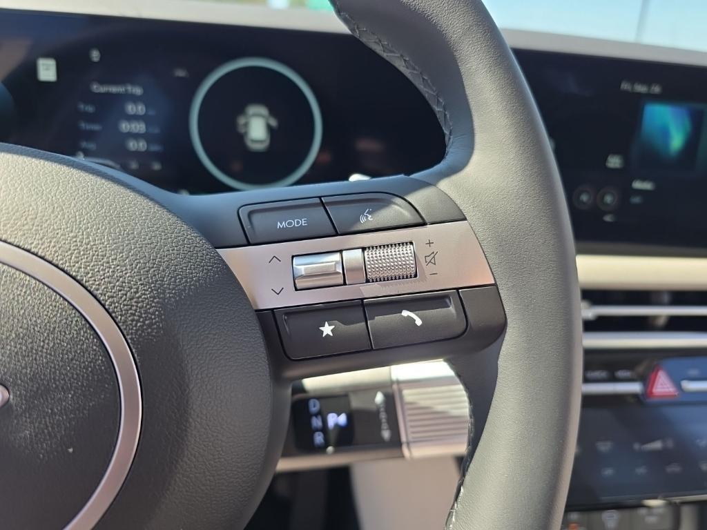 new 2025 Hyundai TUCSON Hybrid car, priced at $31,408