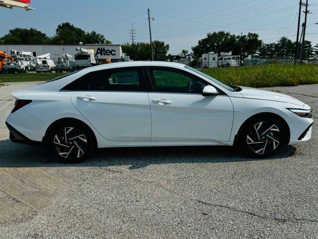 new 2024 Hyundai Elantra car, priced at $26,433