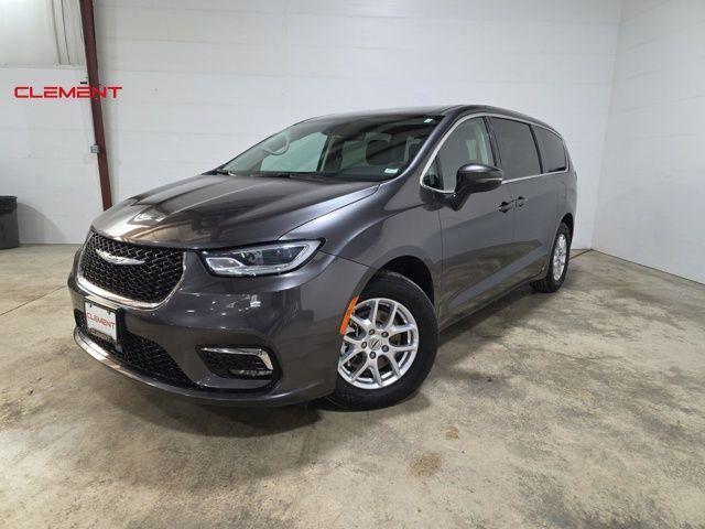 used 2023 Chrysler Pacifica car, priced at $21,900