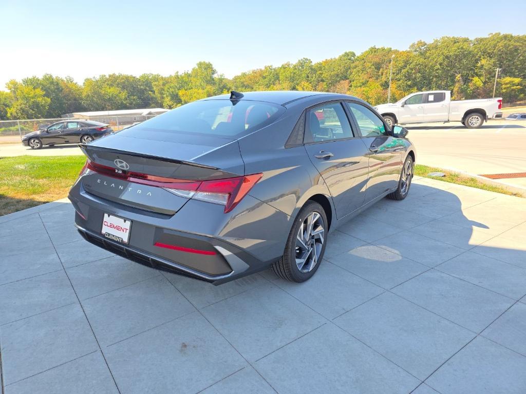 new 2025 Hyundai Elantra car, priced at $21,369