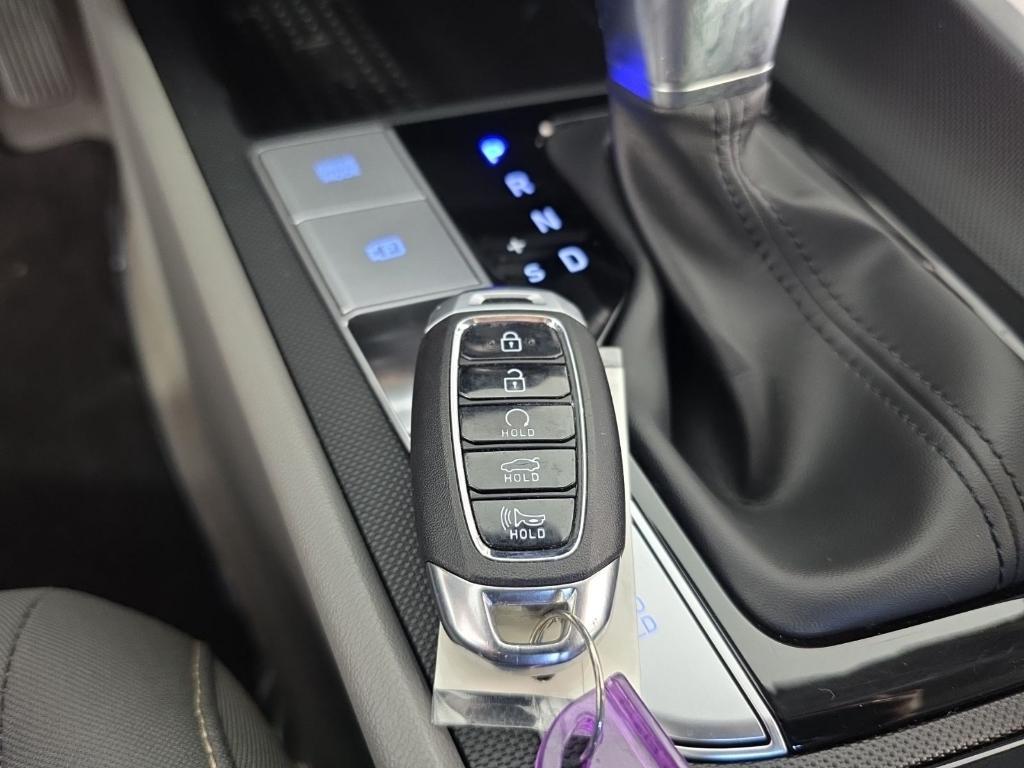 used 2022 Hyundai Elantra car, priced at $18,225