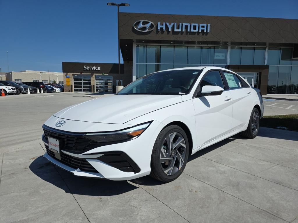 new 2025 Hyundai Elantra car, priced at $25,277