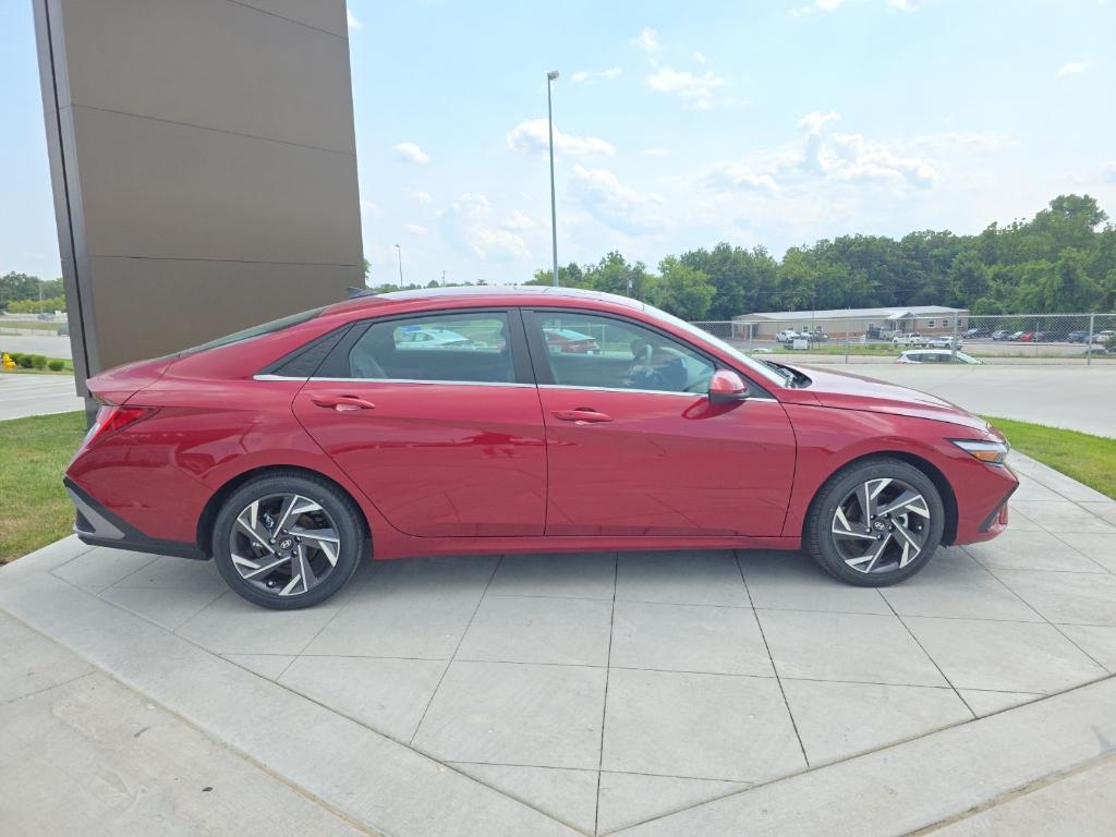 new 2024 Hyundai Elantra car, priced at $22,040