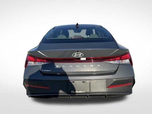 new 2024 Hyundai Elantra car, priced at $24,242