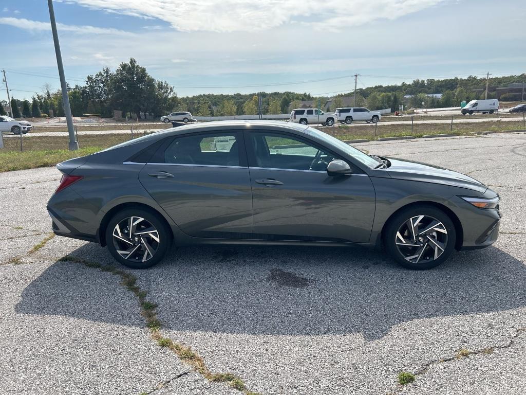 new 2024 Hyundai Elantra car, priced at $26,507