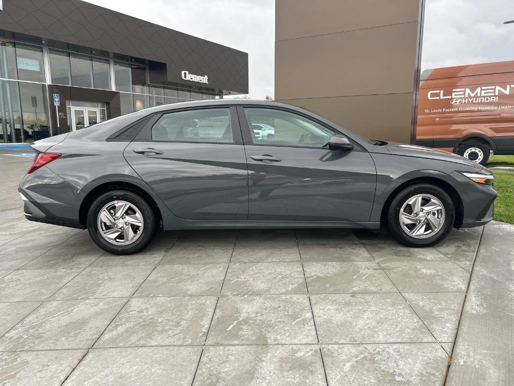 new 2025 Hyundai Elantra car, priced at $22,329