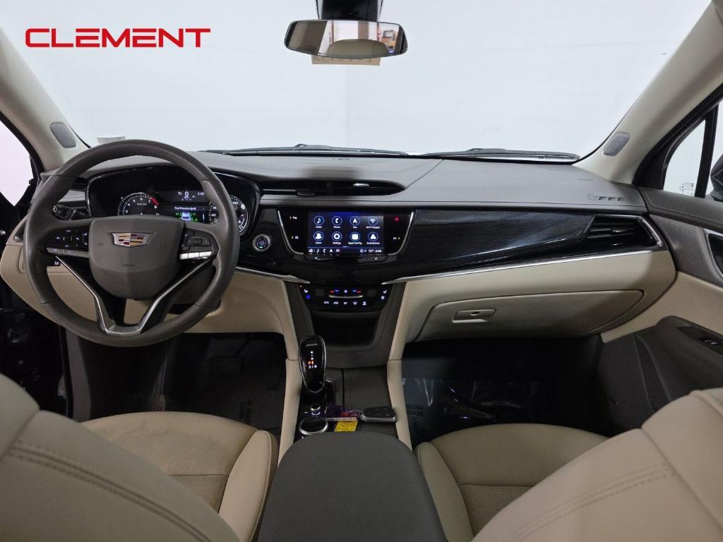 used 2022 Cadillac XT6 car, priced at $36,700