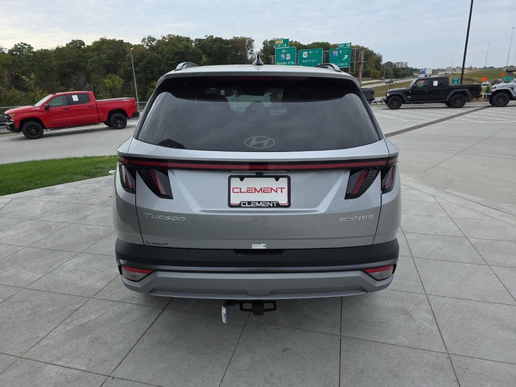 new 2025 Hyundai TUCSON Hybrid car, priced at $31,390