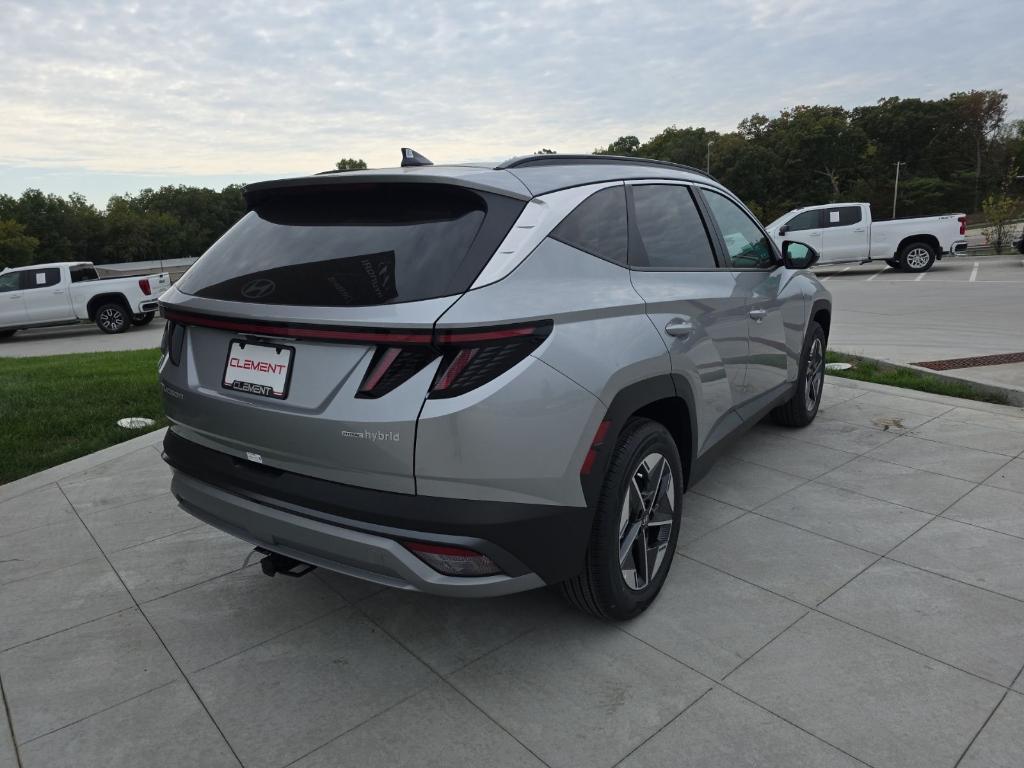 new 2025 Hyundai TUCSON Hybrid car, priced at $31,390