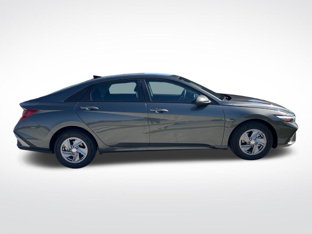 new 2025 Hyundai Elantra car, priced at $23,307