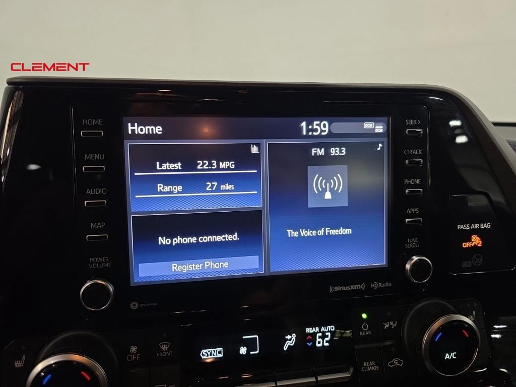 used 2022 Toyota Highlander car, priced at $34,900