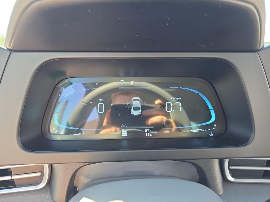 new 2025 Hyundai Elantra car, priced at $21,329