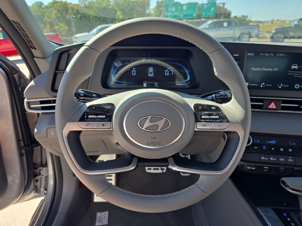 new 2025 Hyundai Elantra car, priced at $21,329