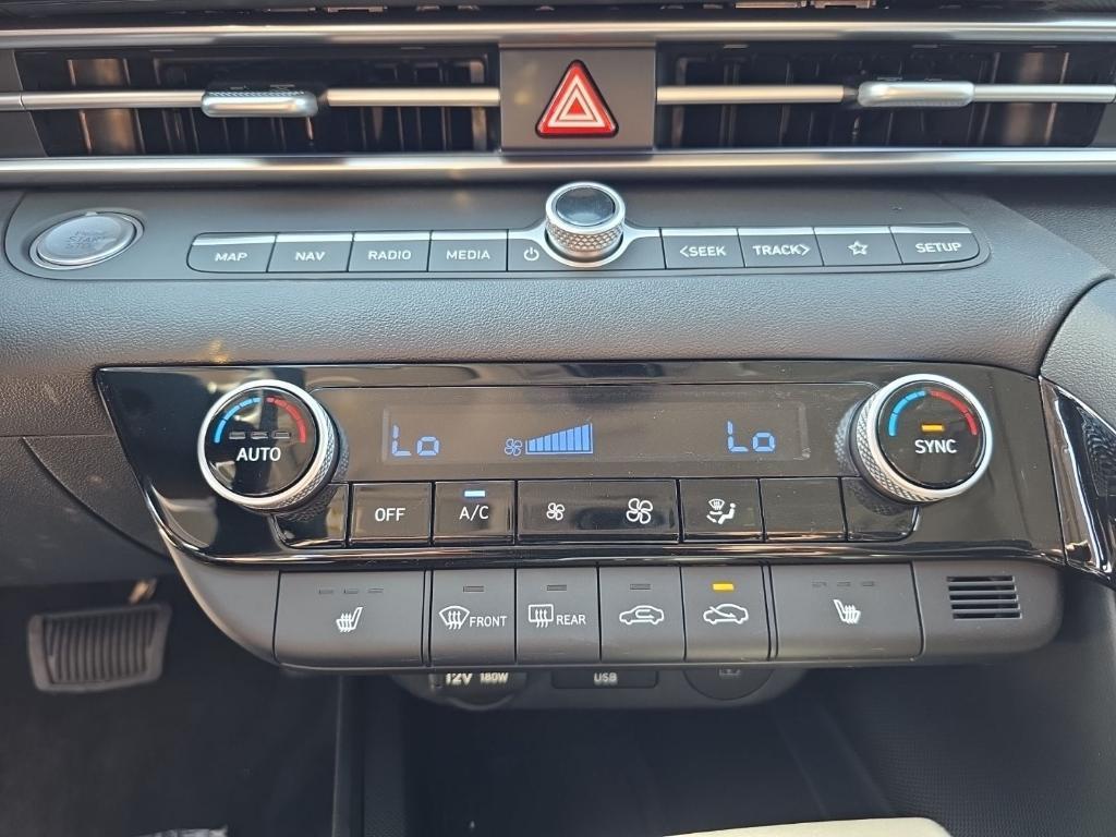 new 2025 Hyundai Elantra car, priced at $27,293