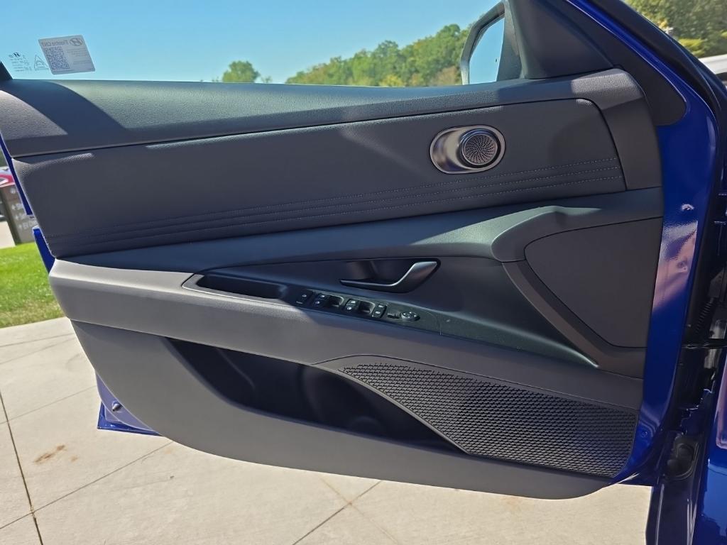 new 2025 Hyundai Elantra car, priced at $21,391