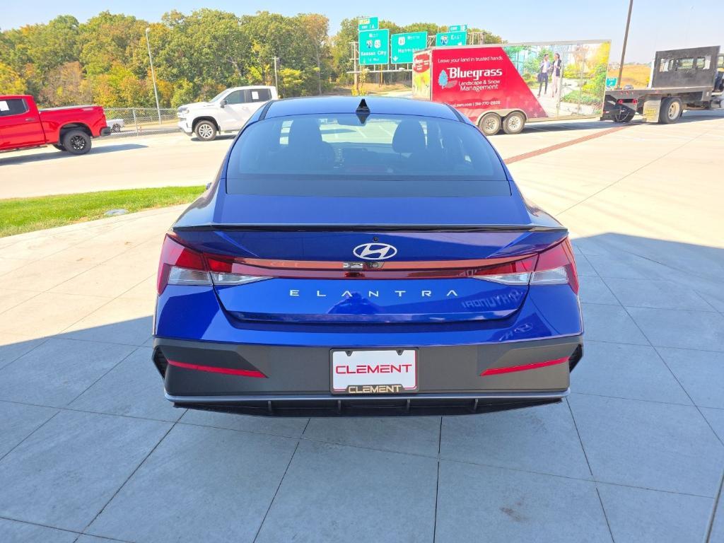 new 2025 Hyundai Elantra car, priced at $21,391