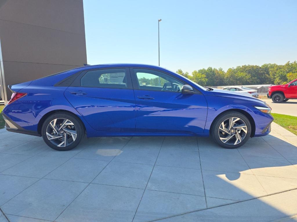 new 2025 Hyundai Elantra car, priced at $21,391