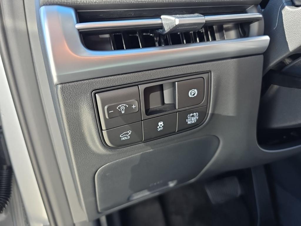 new 2025 Hyundai TUCSON Hybrid car, priced at $31,408