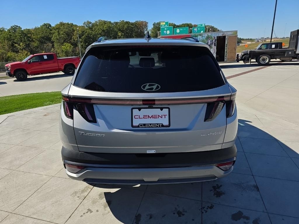 new 2025 Hyundai TUCSON Hybrid car, priced at $31,408