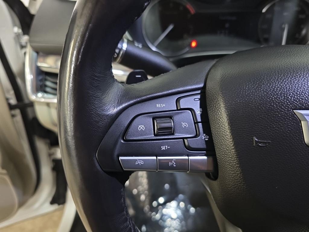 used 2020 Cadillac XT4 car, priced at $21,000