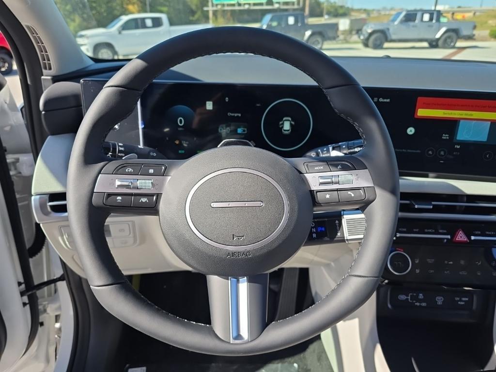 new 2025 Hyundai TUCSON Hybrid car, priced at $37,935