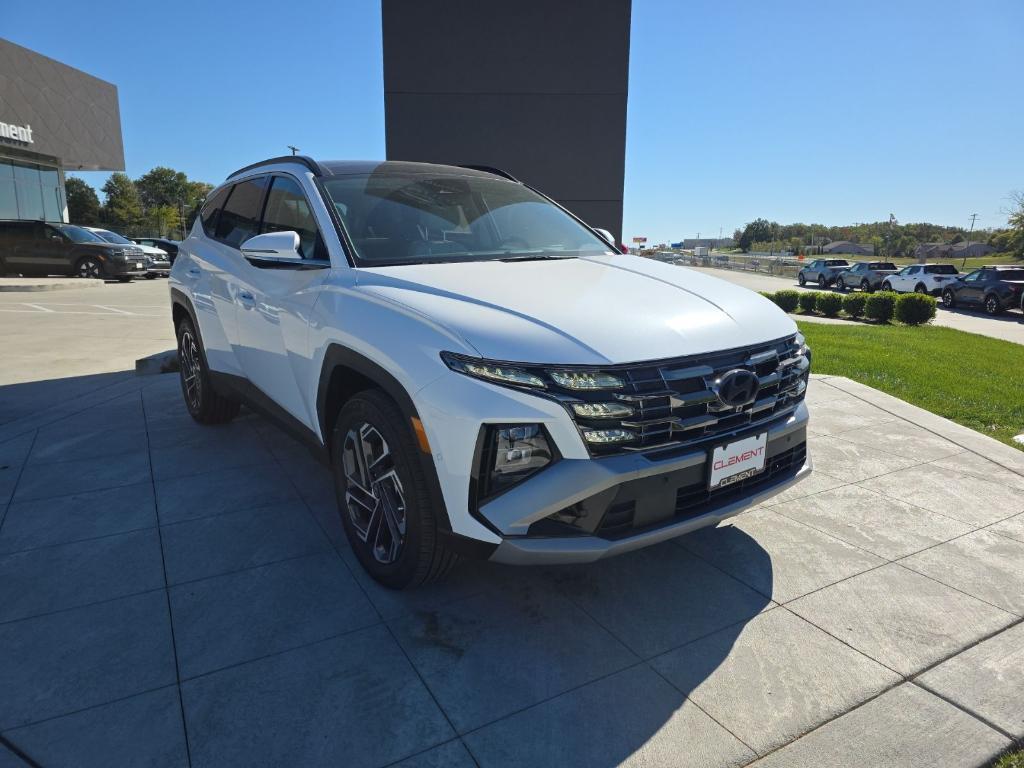 new 2025 Hyundai TUCSON Hybrid car, priced at $37,935