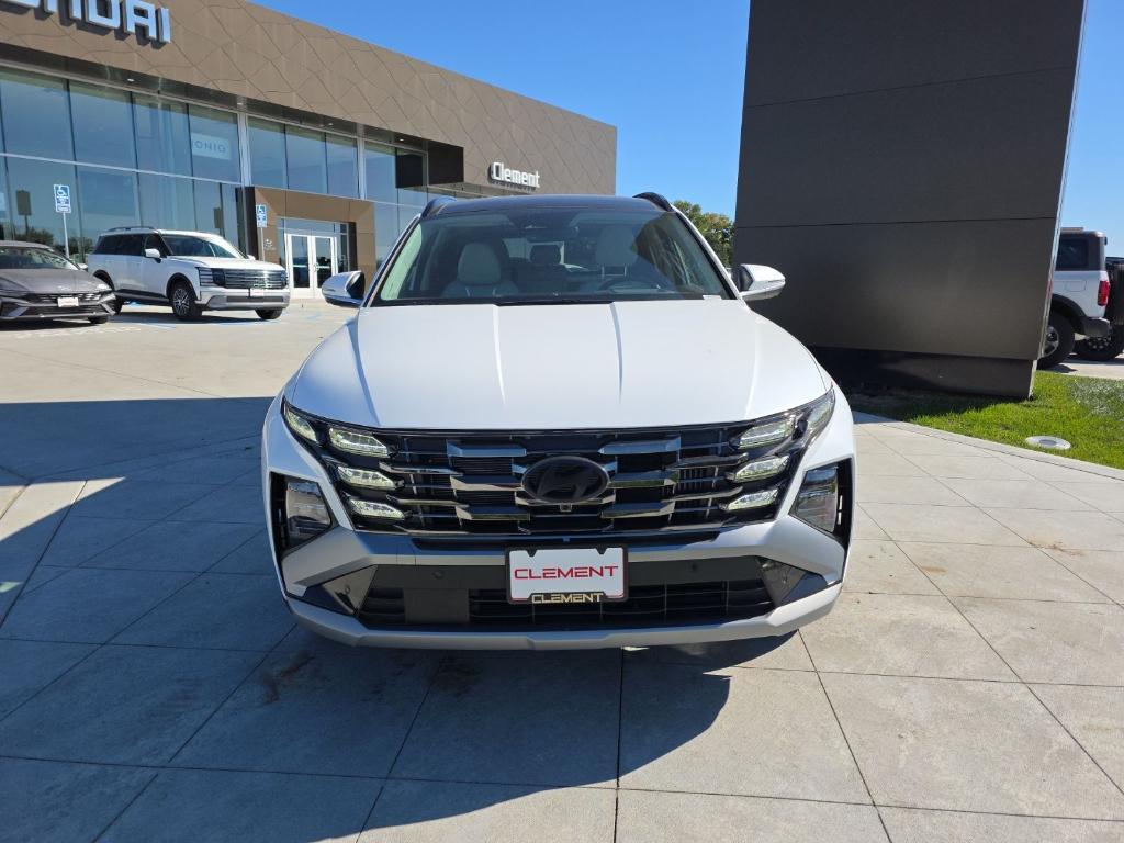 new 2025 Hyundai TUCSON Hybrid car, priced at $37,935