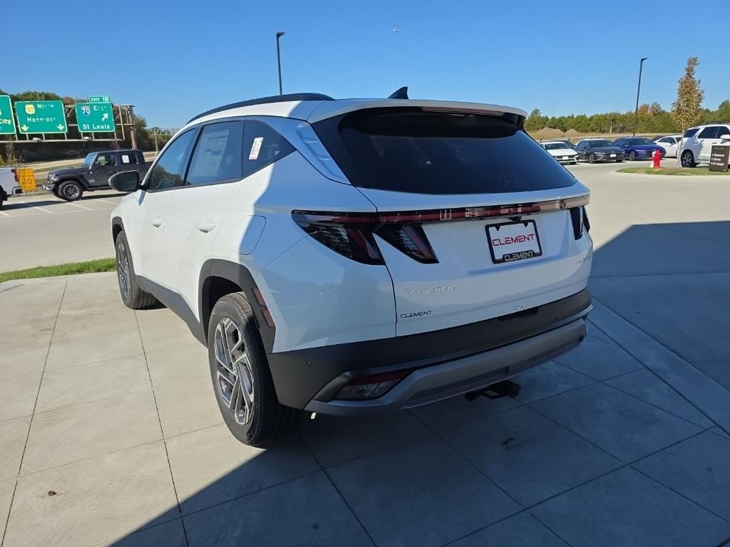 new 2025 Hyundai TUCSON Hybrid car, priced at $37,935