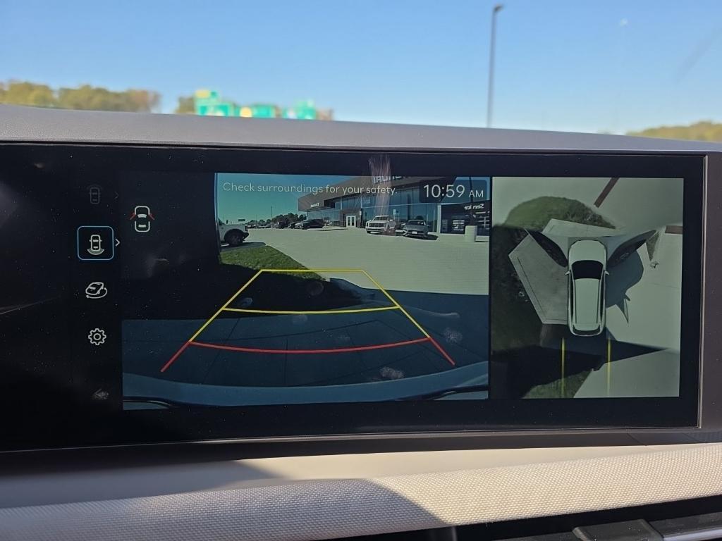 new 2025 Hyundai TUCSON Hybrid car, priced at $37,935