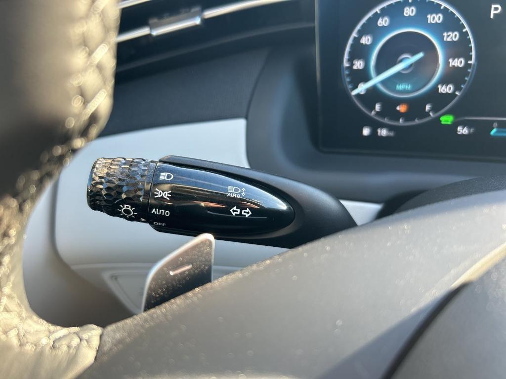 new 2024 Hyundai TUCSON Hybrid car, priced at $41,279