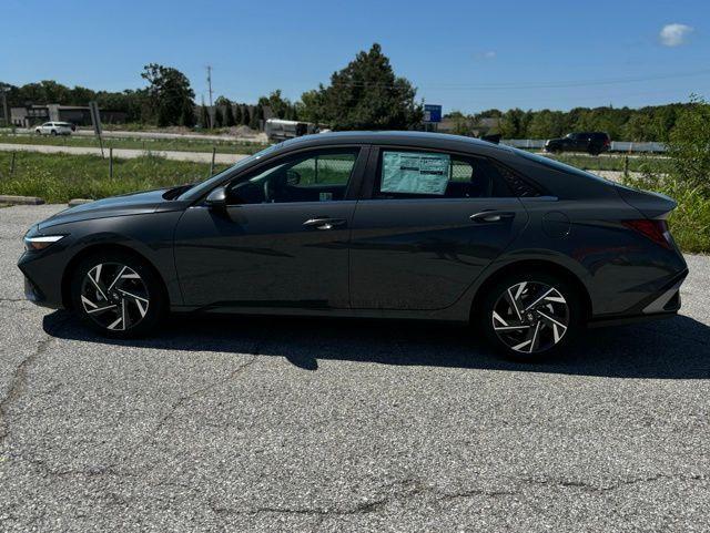 new 2024 Hyundai Elantra car, priced at $25,962