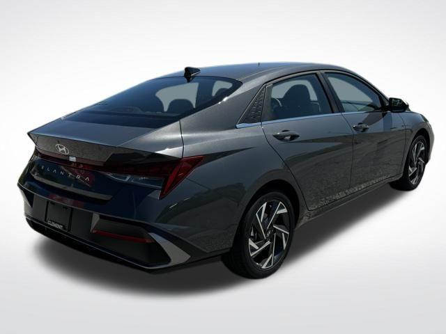 new 2024 Hyundai Elantra car, priced at $25,962