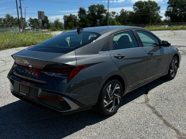 new 2024 Hyundai Elantra car, priced at $25,962