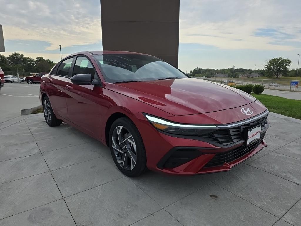 new 2025 Hyundai Elantra car, priced at $21,738
