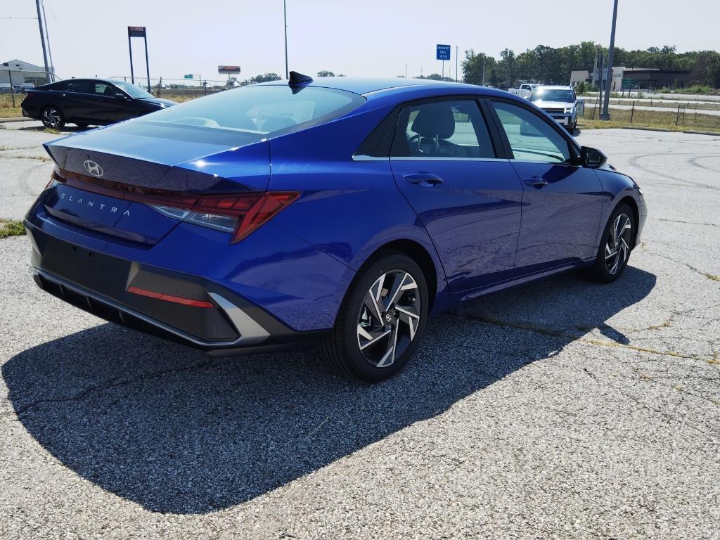 new 2024 Hyundai Elantra car, priced at $25,962