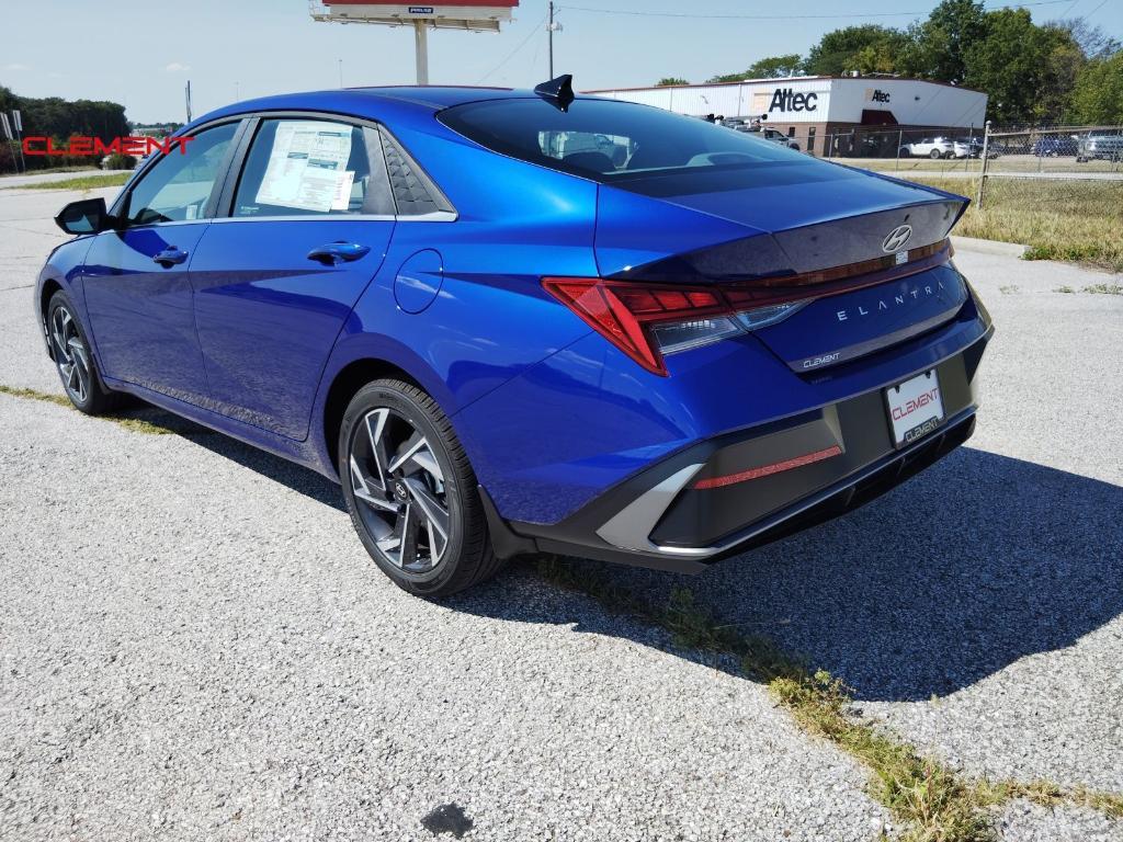 new 2024 Hyundai Elantra car, priced at $25,972